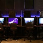 connect multiple monitors easily