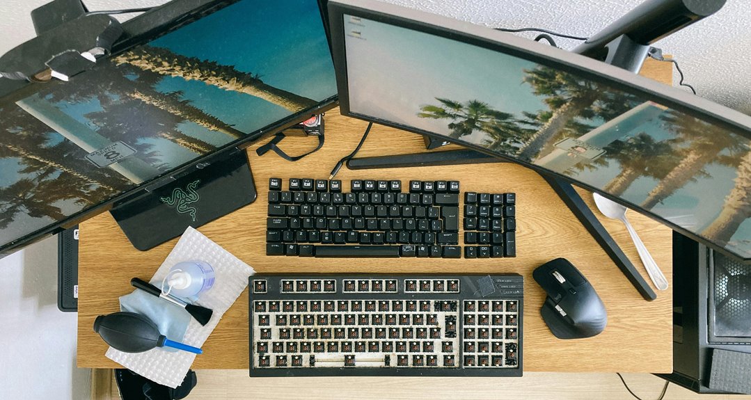 prevent trackball dust buildup