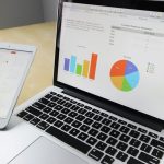 selecting ideal financial monitor