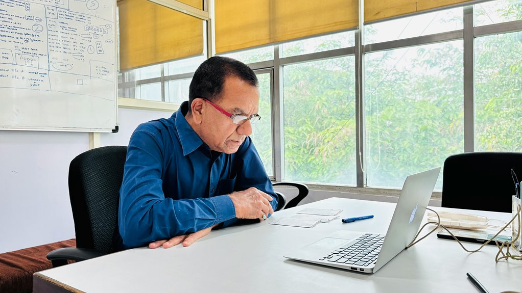 l shaped desk and hutch