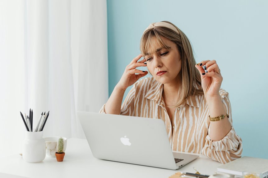 avoid distracting workspace colors